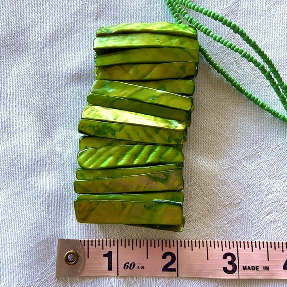 Brilliant Green Abalone Mother of Pearl & Stone Bead Necklace Bracelet Earrings - Picture 9 of 13